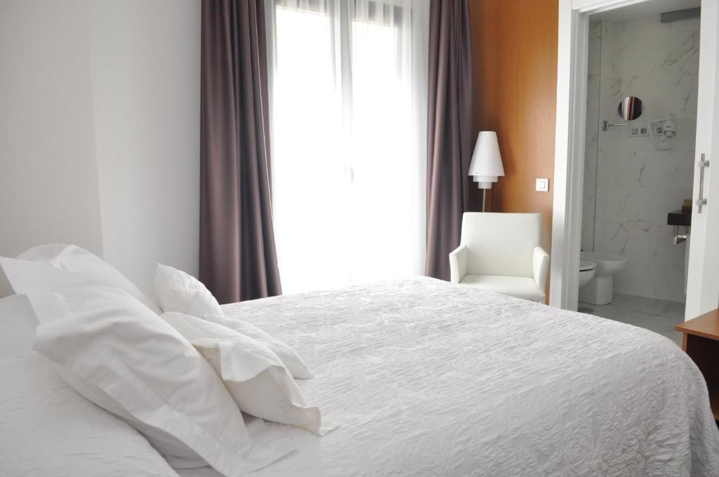 Toral Hotel León Δωμάτιο φωτογραφία